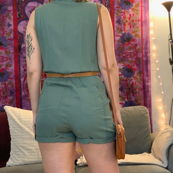 Army green romper - Picture 2 of 2